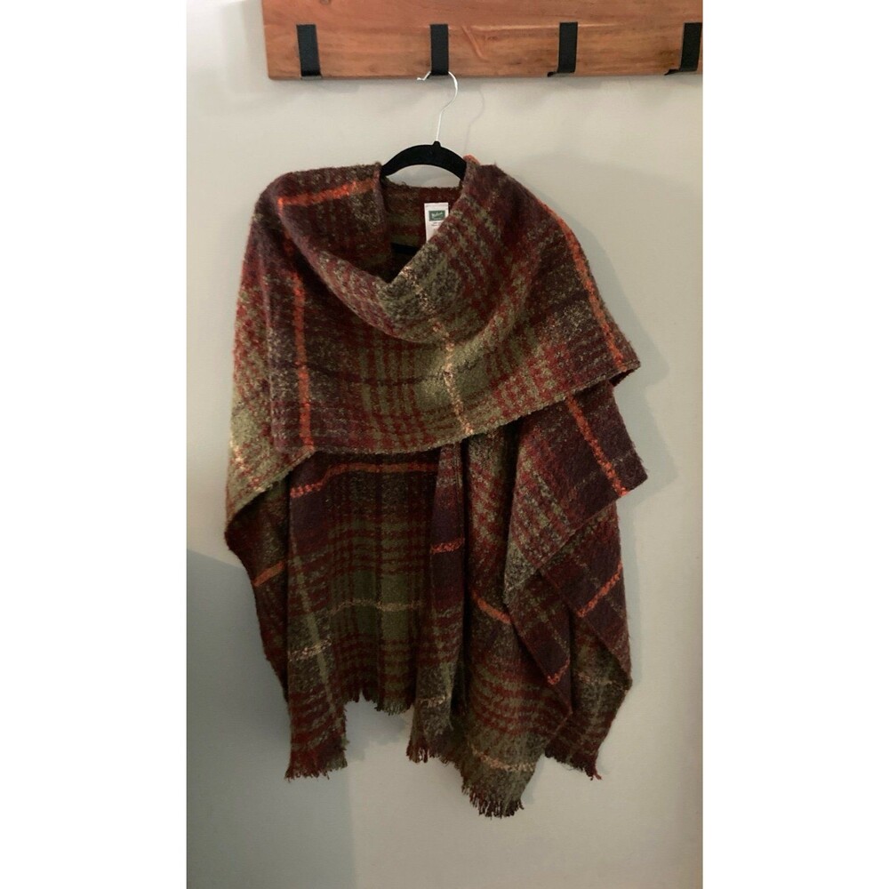 Woolrich Cozy Blanket Wrap Poncho Multi Boucle Plaid NWT - Picture 5 of 7